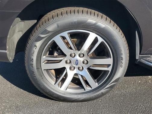 2023 Ford Expedition XLT