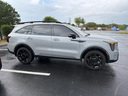 Wolf Gray 2025 Kia Sorento SX Prestige