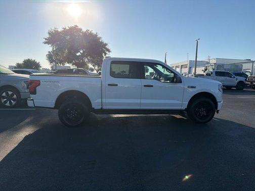 Oxford White 2025 Ford F-150 Lightning XLT