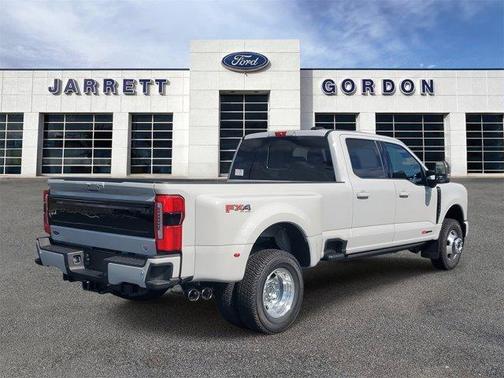 2026 Ford F-350 Platinum