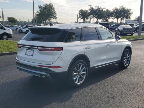 2022 Lincoln Corsair Standard