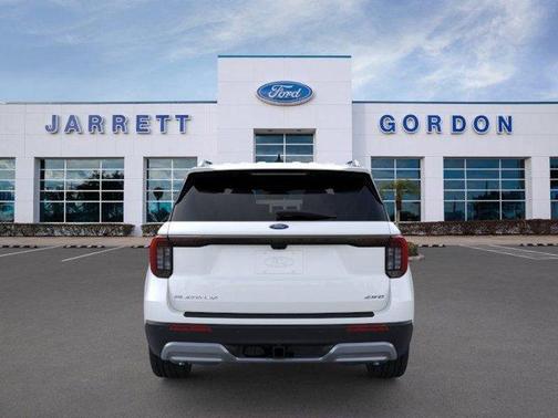 Star White 2026 Ford Explorer Platinum