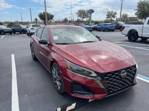 2023 Nissan Altima 2.0 SR