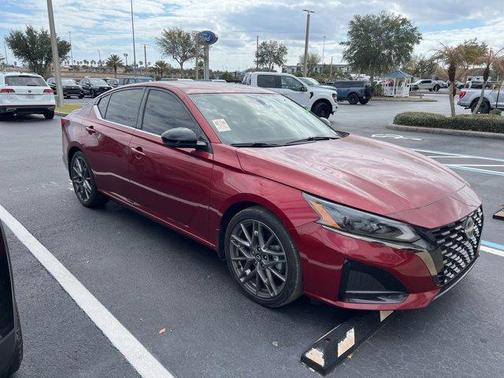 2023 Nissan Altima 2.0 SR