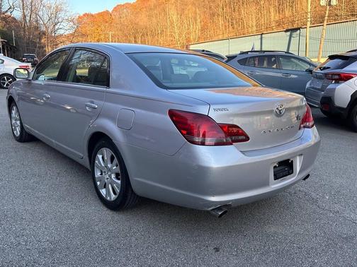 2008 Toyota Avalon XLS