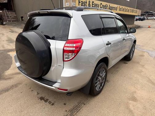 2009 Toyota RAV4 Base