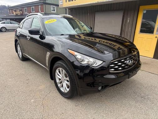 2010 INFINITI FX35 Base