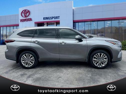 Heavy Metal 2025 Toyota Highlander Platinum