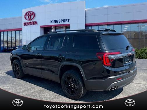2023 GMC Acadia AWD AT4