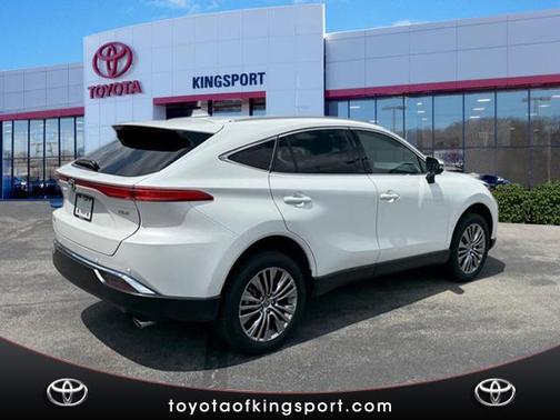Wind Chill Pearl 2023 Toyota Venza XLE