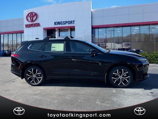 2025 Toyota Crown Signia XLE