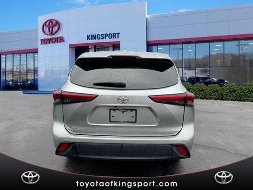 2021 Toyota Highlander LE