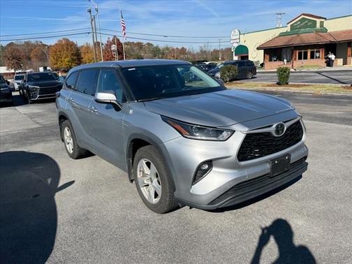 2021 Toyota Highlander LE