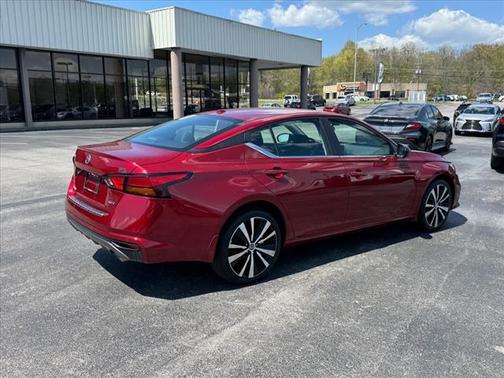 2022 Nissan Altima 2.5 SR