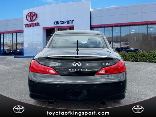 2011 INFINITI G37 Base