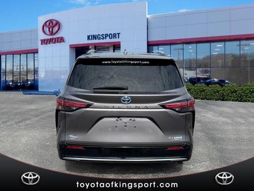 2023 Toyota Sienna Platinum 7 Passenger
