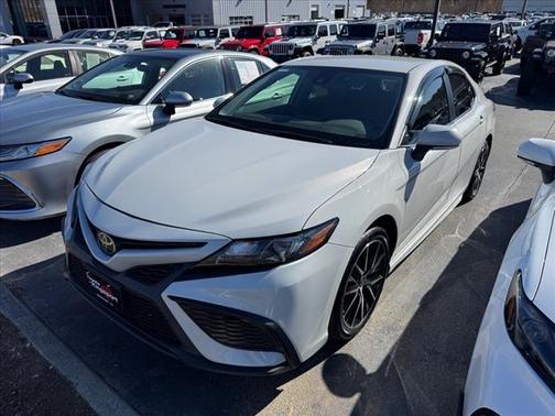 2022 Toyota Camry SE