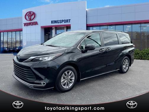 2023 Toyota Sienna XLE 7 Passenger
