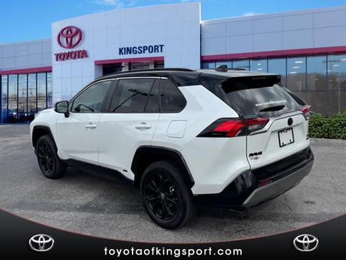 2024 Toyota RAV4 Hybrid SE