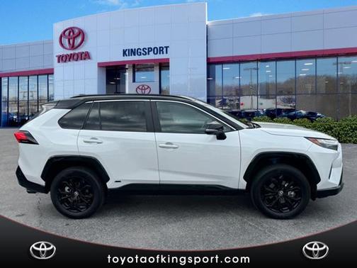 2024 Toyota RAV4 Hybrid SE