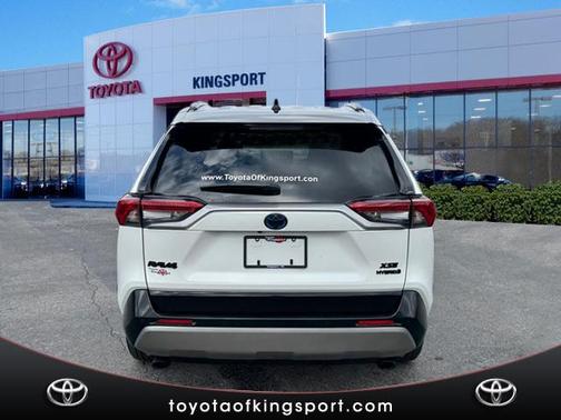 2024 Toyota RAV4 Hybrid SE