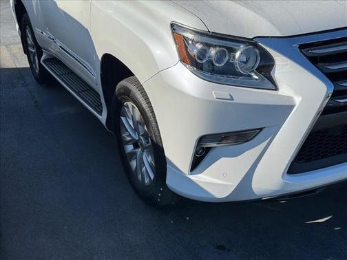 Starfire Pearl 2017 Lexus GX 460 Premium