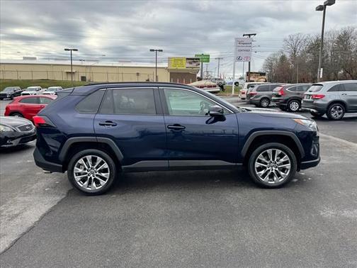 2022 Toyota RAV4 XLE Premium