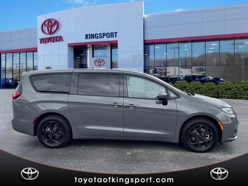 2023 Chrysler Pacifica Hybrid Touring L