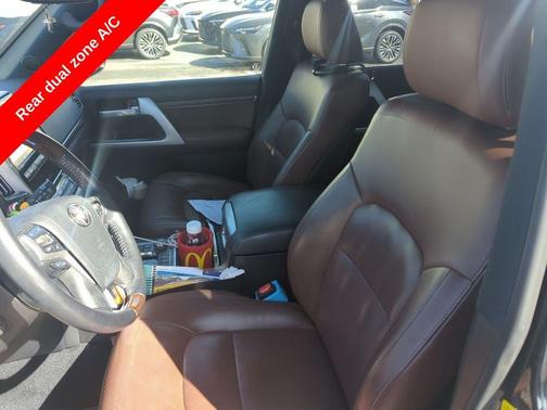 2018 Toyota Land Cruiser Base