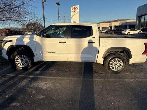 2024 Toyota Tundra SR5
