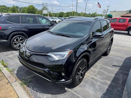 2017 Toyota RAV4 SE