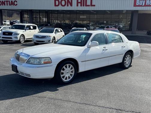 2007 Lincoln Town Car Signature