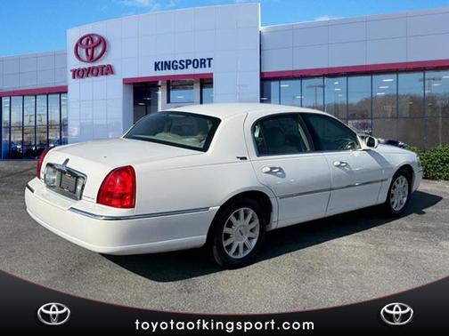 2007 Lincoln Town Car Signature