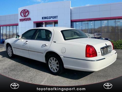 2007 Lincoln Town Car Signature