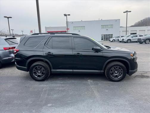 2025 Honda Pilot TrailSport