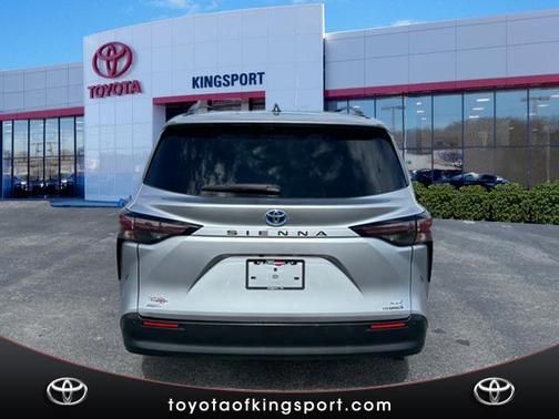 2023 Toyota Sienna XLE 7 Passenger