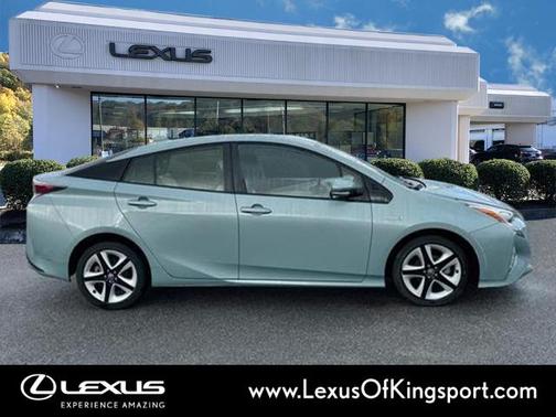 2017 Toyota Prius Four