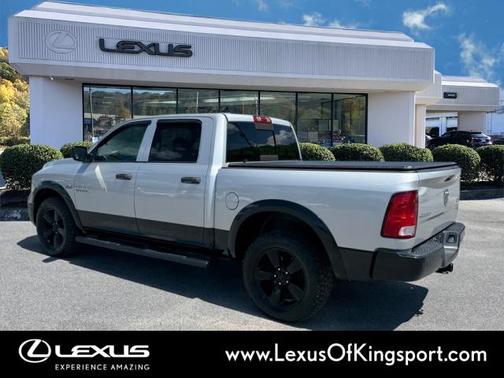 2016 RAM 1500 SLT