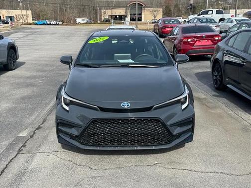 2025 Toyota Corolla Hybrid SE