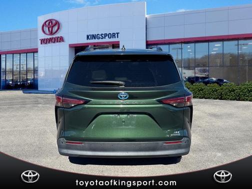 2021 Toyota Sienna XLE