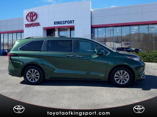 2021 Toyota Sienna XLE