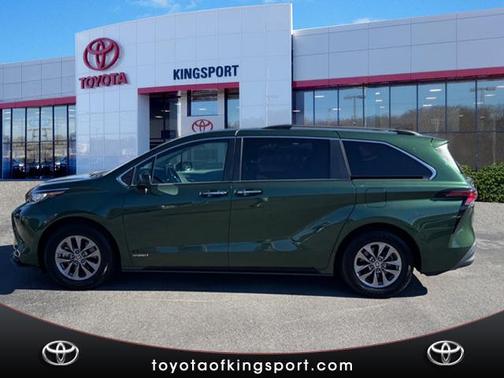 2021 Toyota Sienna XLE