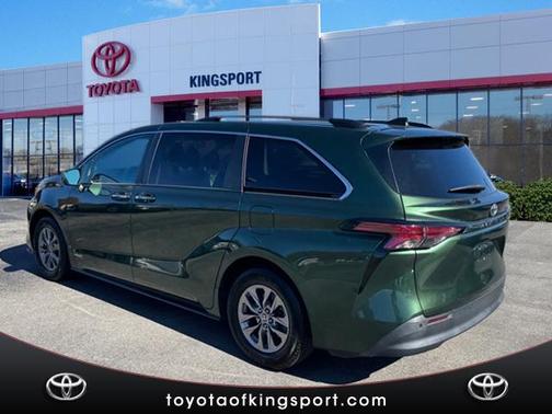 2021 Toyota Sienna XLE