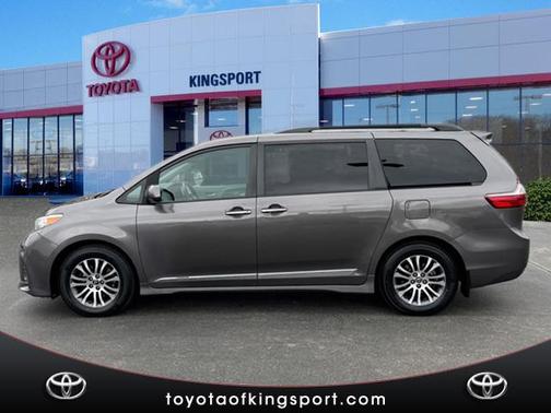 2020 Toyota Sienna XLE