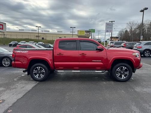 2016 Toyota Tacoma TRD Sport