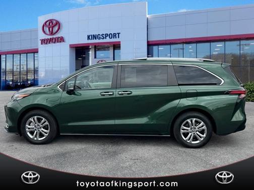 2023 Toyota Sienna Platinum 7 Passenger