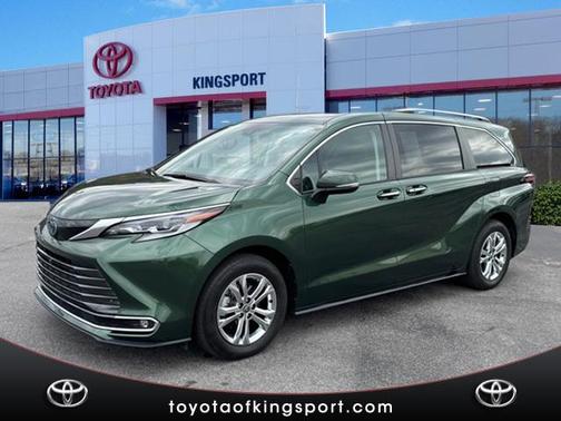 2023 Toyota Sienna Platinum 7 Passenger