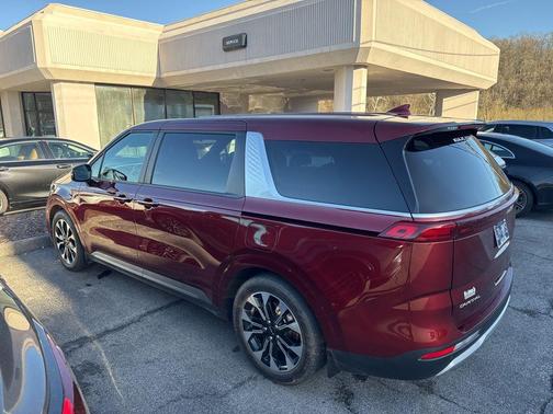 2024 Kia Carnival EX