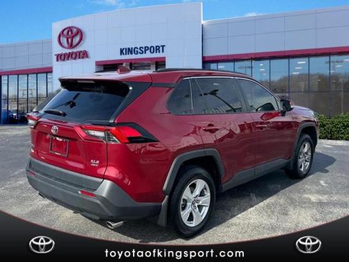 2022 Toyota RAV4 XLE