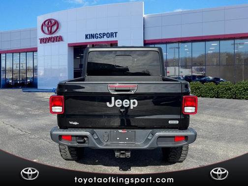 2022 Jeep Gladiator Overland